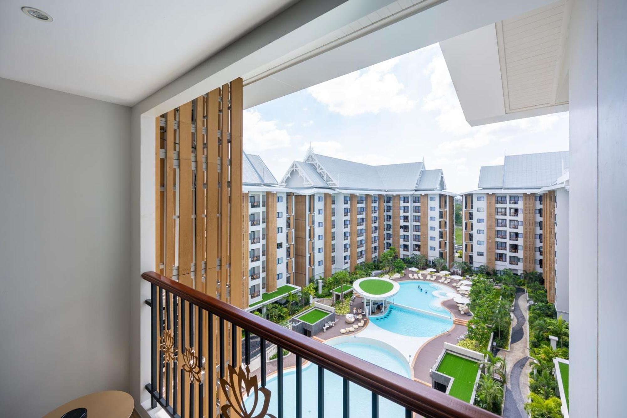Отель Wyndham Jomtien Pattaya На Джомтьен Экстерьер фото