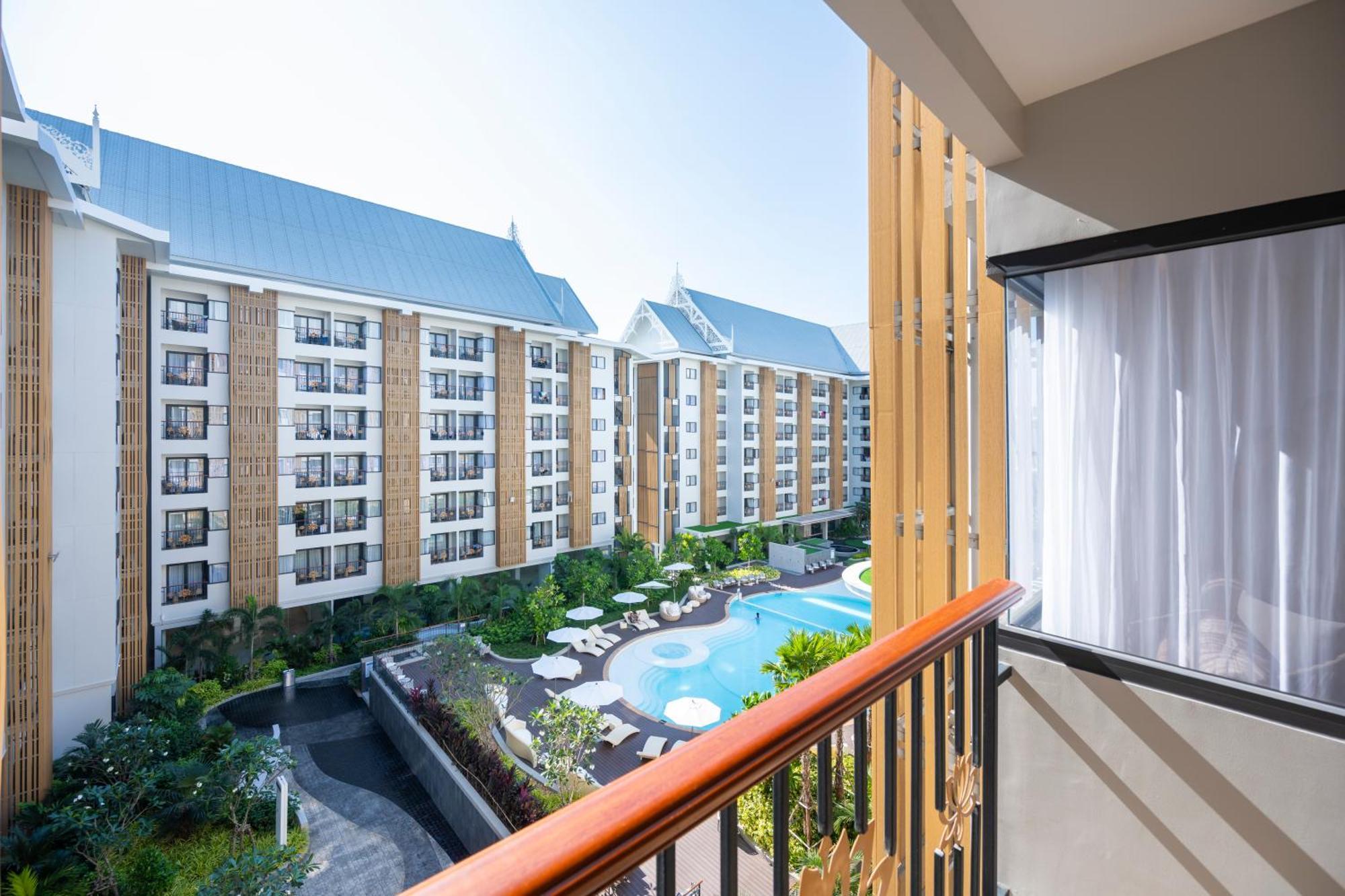 Отель Wyndham Jomtien Pattaya На Джомтьен Экстерьер фото